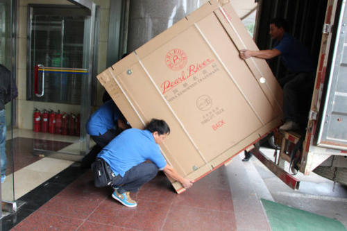 晋宁钢琴贵重工艺品无忧运
